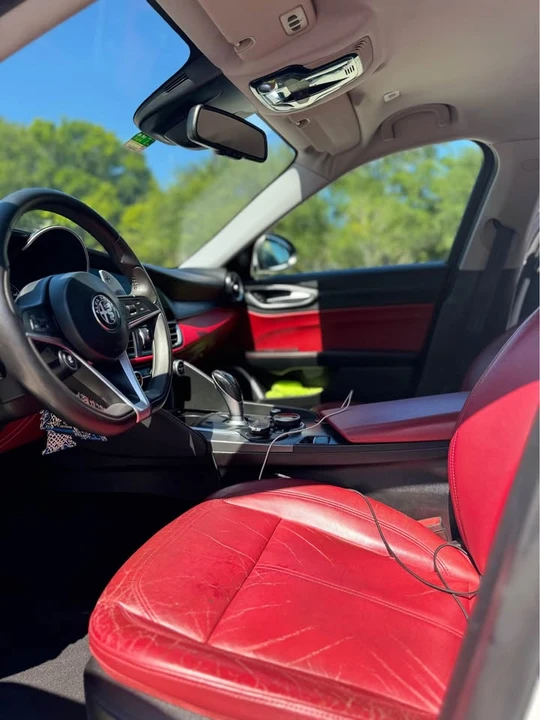 2017 Alfa Romeo Giulia - Image 9 of 11