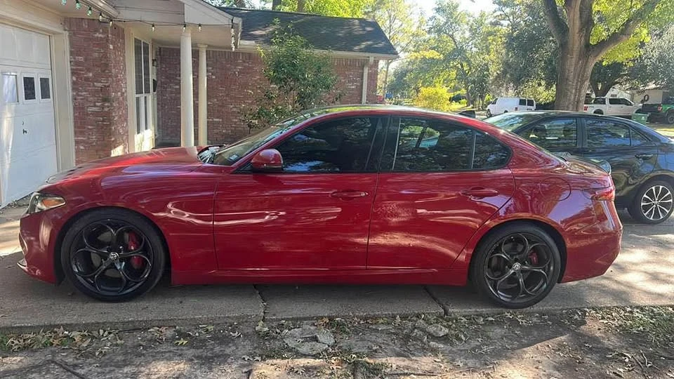 2017 Alfa Romeo Giulia - Image 4 of 5