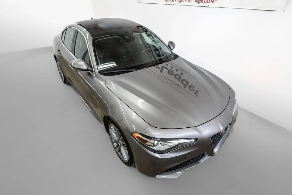 2017 Alfa Romeo Giulia - Image 3 of 19