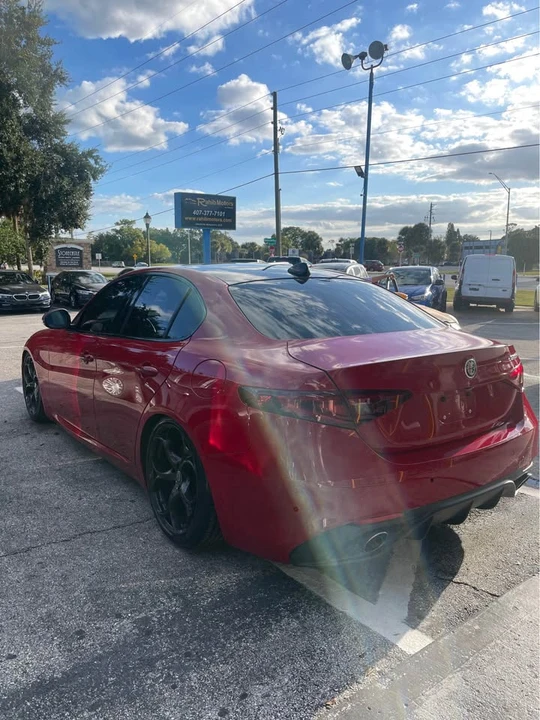 2017 Alfa Romeo Giulia - Image 4 of 9