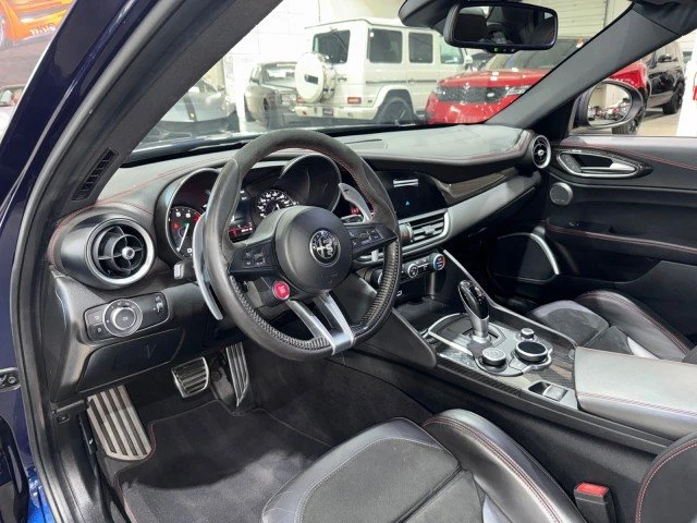 2017 Alfa Romeo Giulia Quadrifoglio - Image 8 of 20