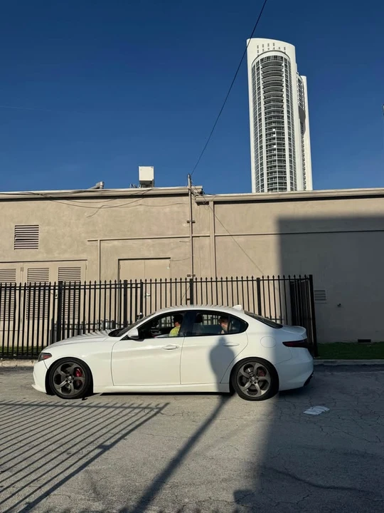 2017 Alfa Romeo Giulia - Image 3 of 9