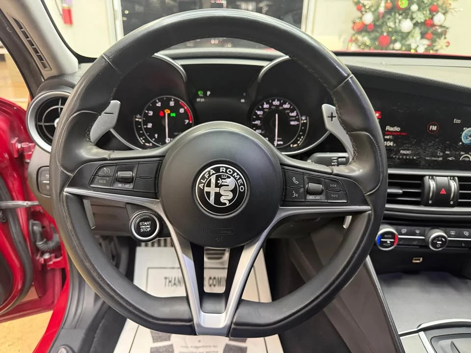 2017 Alfa Romeo Giulia - Image 9 of 16