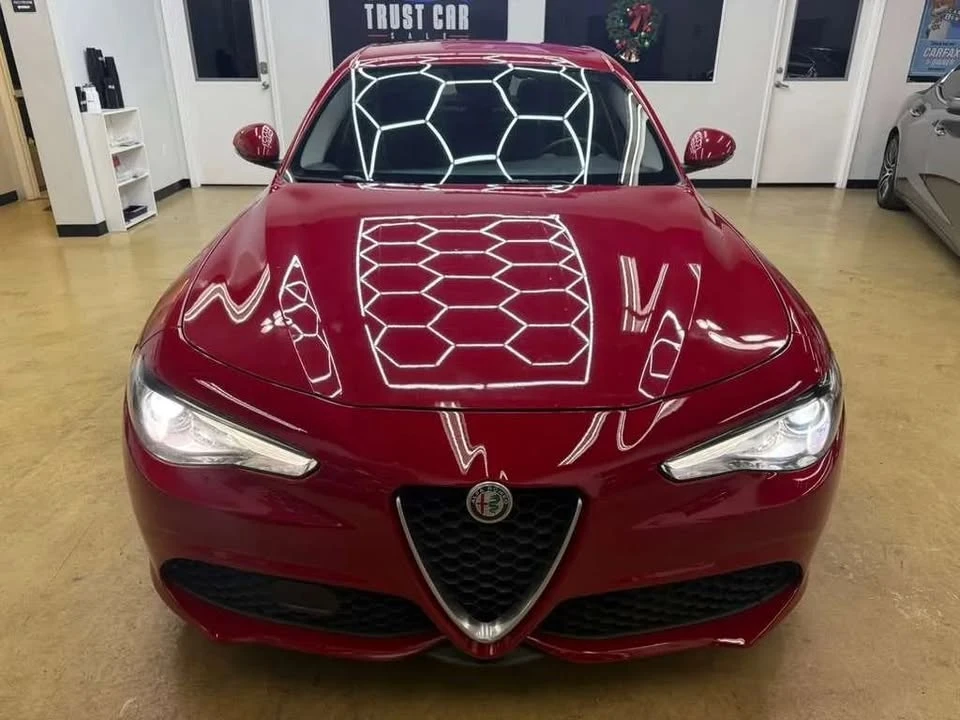 2017 Alfa Romeo Giulia - Image 3 of 15
