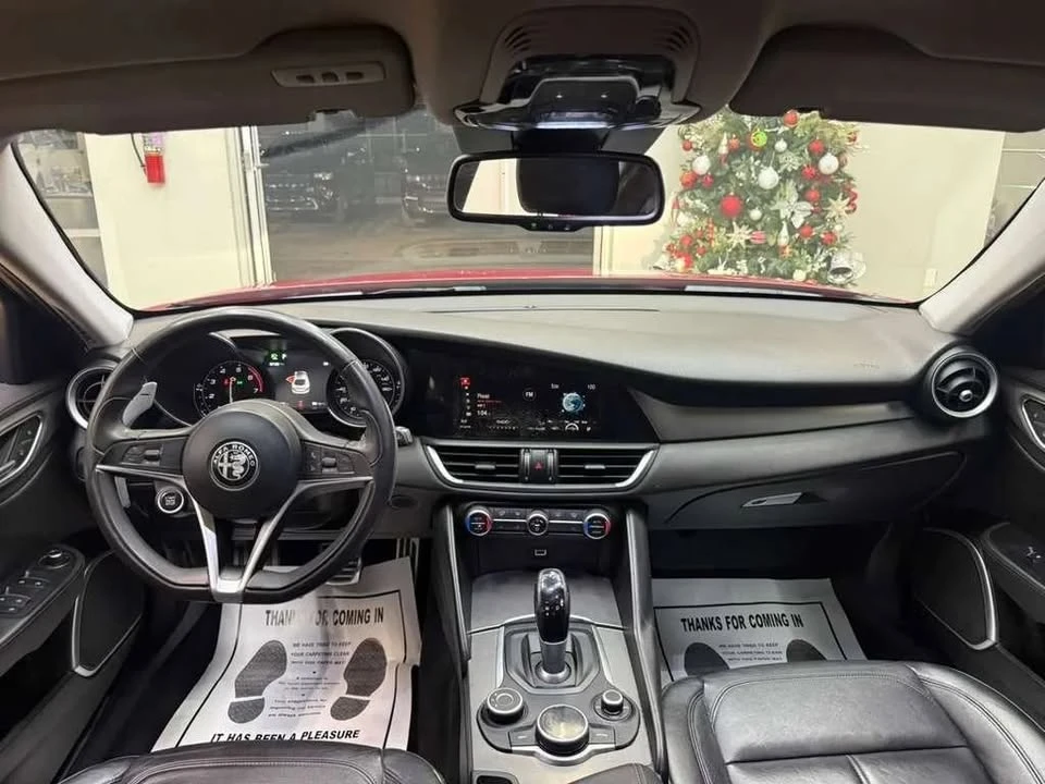 2017 Alfa Romeo Giulia - Image 10 of 15
