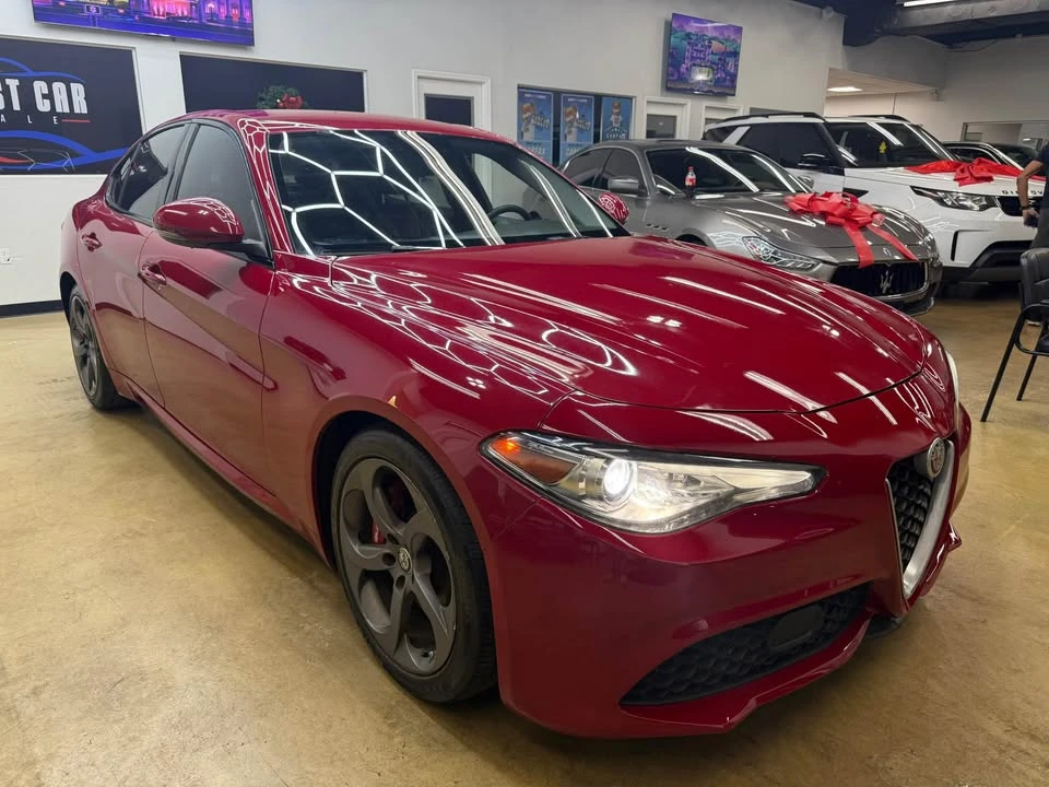 2017 Alfa Romeo Giulia - Image 4 of 16