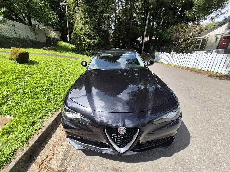 2017 Alfa Romeo Giulia - Image 8 of 13