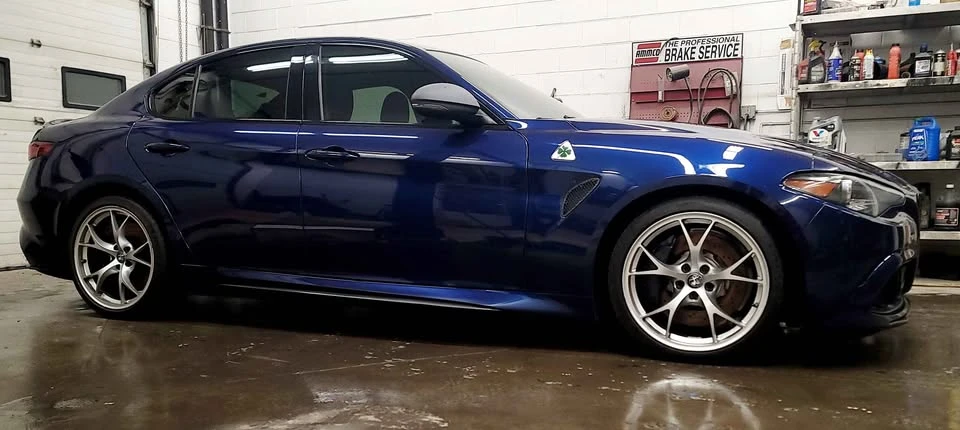 2017 Alfa Romeo Giulia - Image 4 of 9
