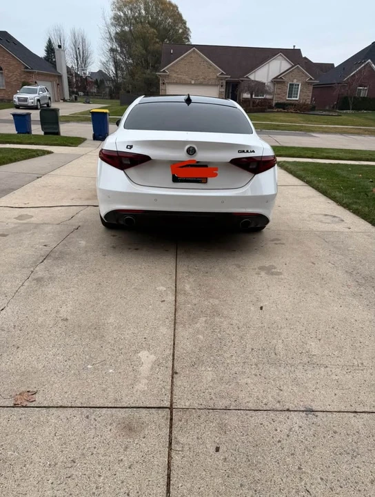 2017 Alfa Romeo Giulia - Image 5 of 15