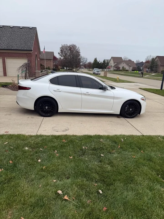 2017 Alfa Romeo Giulia - Image 3 of 15