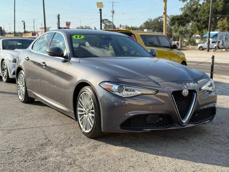 2017 Alfa Romeo Giulia - Image 7 of 20
