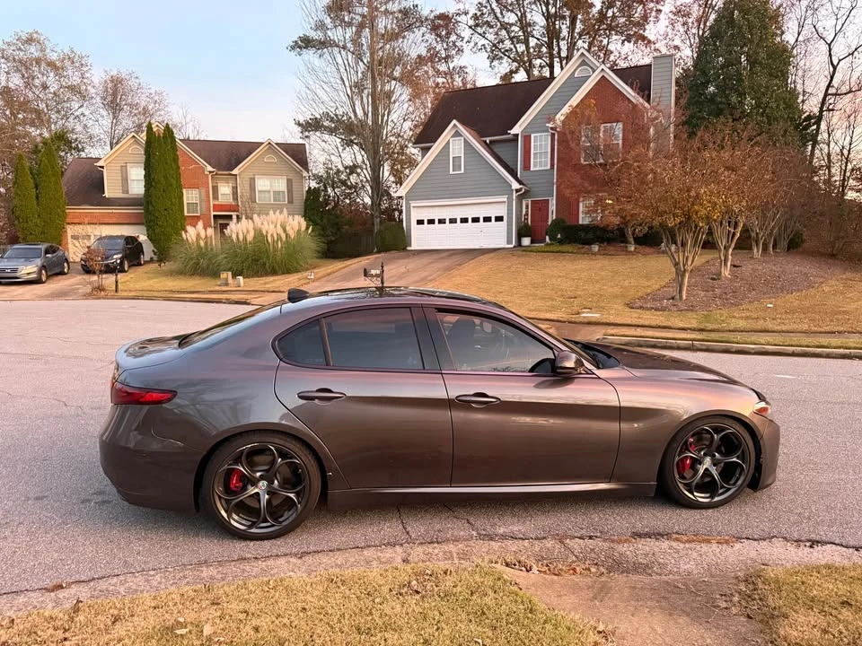 2017 Alfa Romeo Giulia - Image 3 of 9