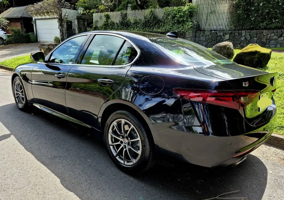 2017 Alfa Romeo Giulia - Image 3 of 13