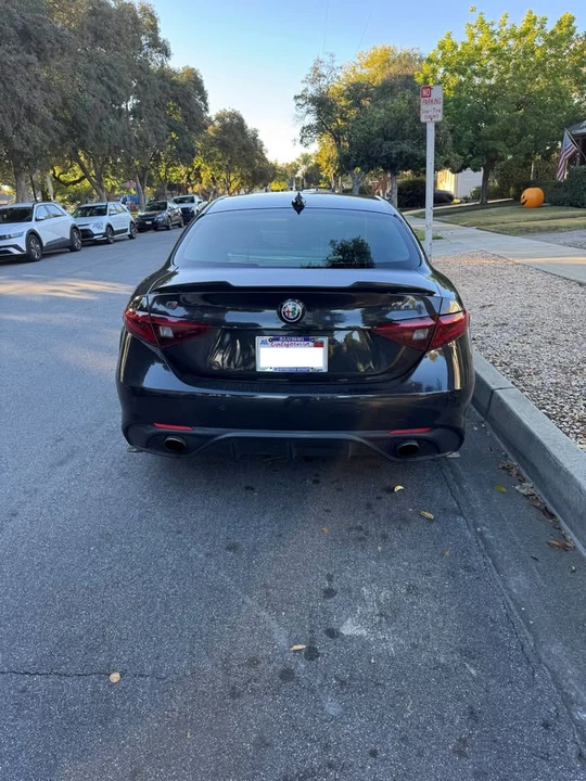 2017 Alfa Romeo Giulia - Image 6 of 7