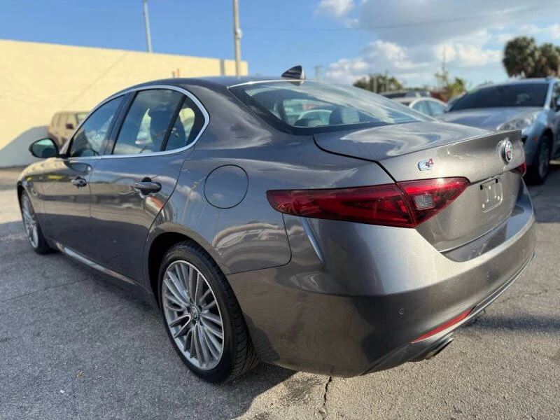 2017 Alfa Romeo Giulia - Image 3 of 20