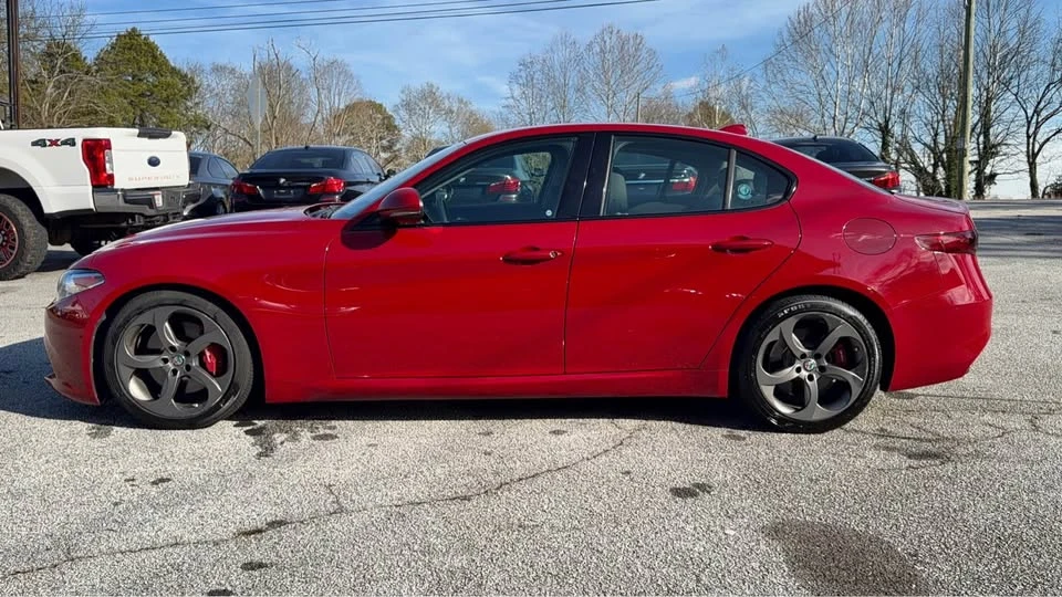 2017 Alfa Romeo Giulia - Image 2 of 19
