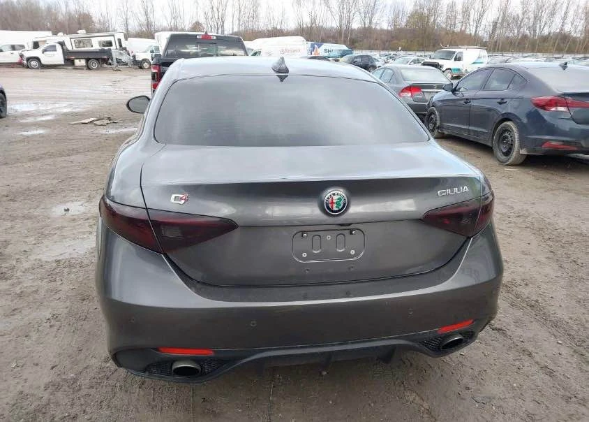 2017 Alfa Romeo Giulia - Image 2 of 7