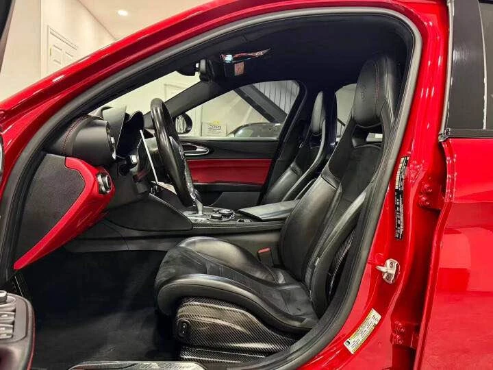 2017 Alfa Romeo Giulia Quadrifoglio - Image 6 of 20