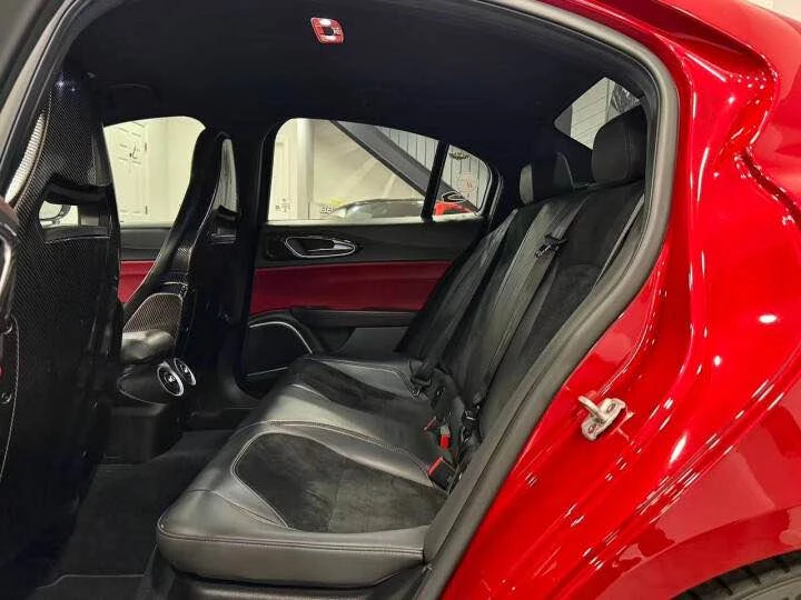 2017 Alfa Romeo Giulia Quadrifoglio - Image 8 of 20