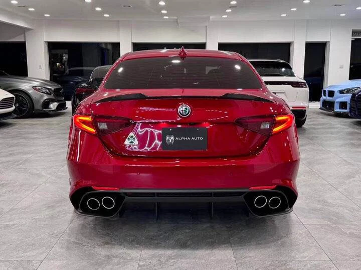 2017 Alfa Romeo Giulia Quadrifoglio - Image 16 of 20