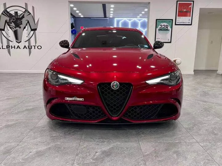 2017 Alfa Romeo Giulia Quadrifoglio - Image 5 of 20
