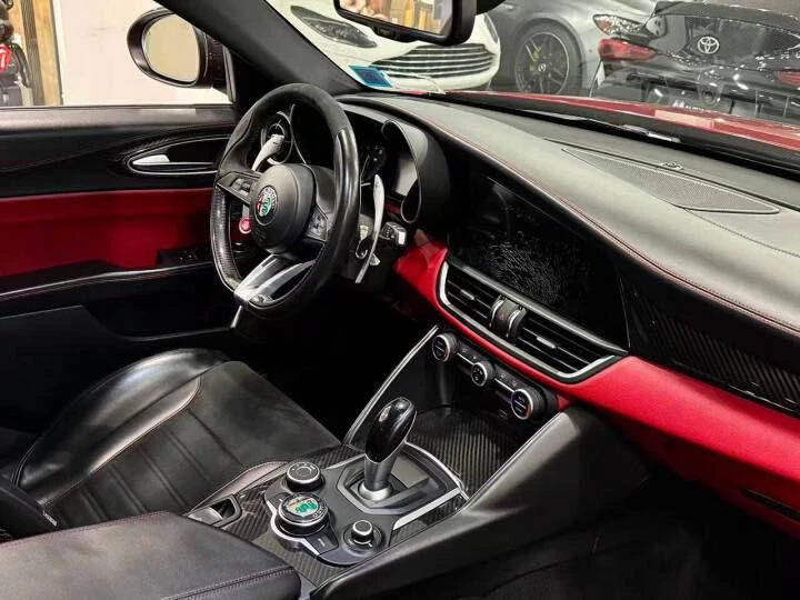 2017 Alfa Romeo Giulia Quadrifoglio - Image 10 of 20
