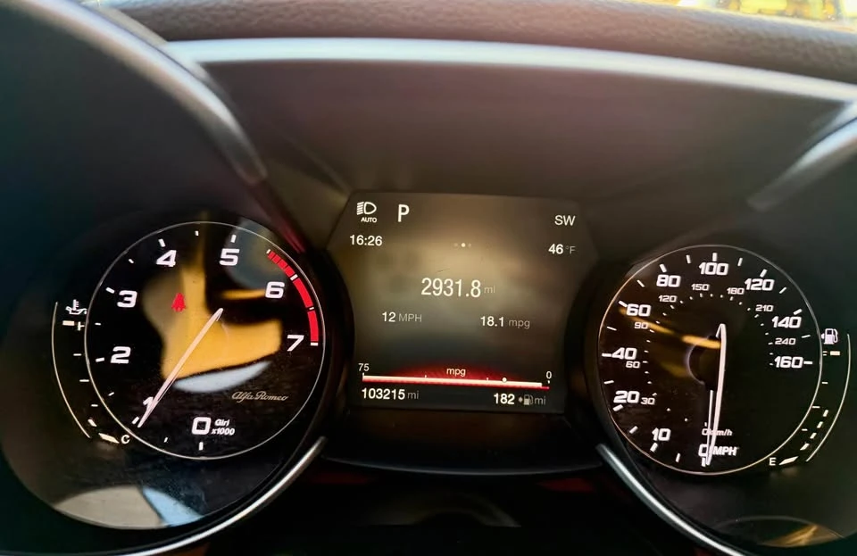 2017 Alfa Romeo Giulia - Image 12 of 20