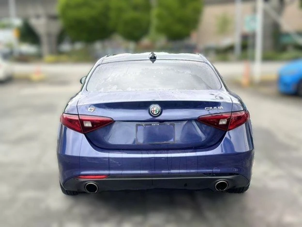 2017 Alfa Romeo Giulia - Image 6 of 15