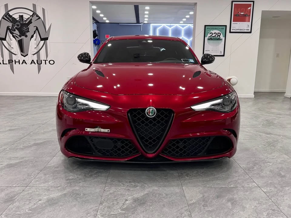 2017 Alfa Romeo Giulia - Image 3 of 12
