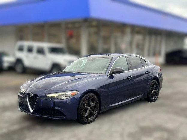 2017 Alfa Romeo Giulia - Image 3 of 15