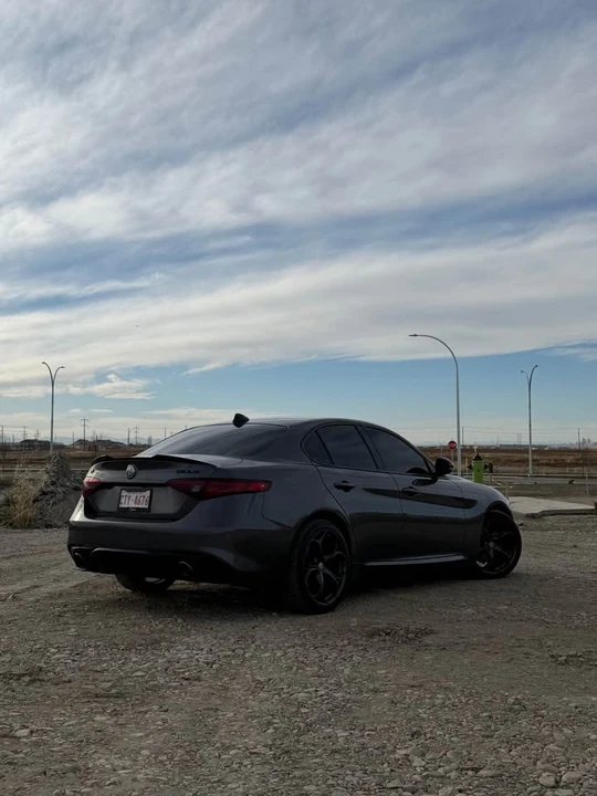 2017 Alfa Romeo Giulia - Image 4 of 5