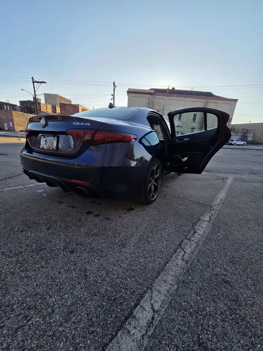 2017 Alfa Romeo Giulia - Image 3 of 10