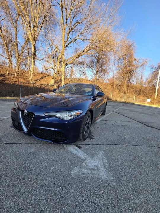2017 Alfa Romeo Giulia - Image 2 of 10