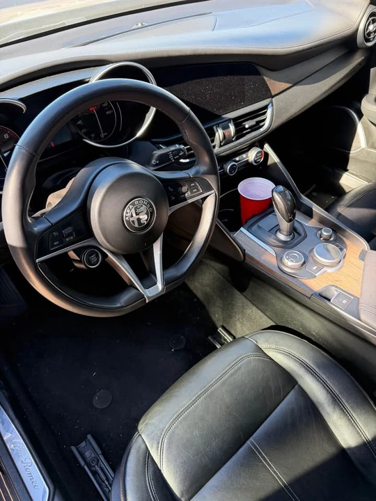 2017 Alfa Romeo Giulia - Image 11 of 11