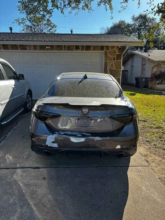 2017 Alfa Romeo Giulia - Image 7 of 9