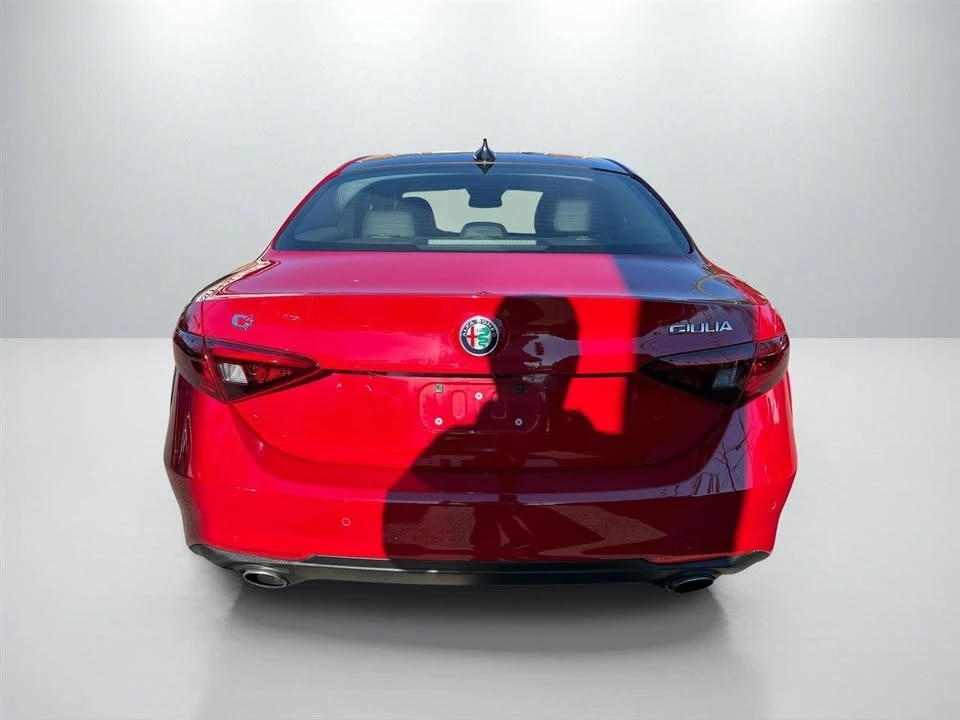 2017 Alfa Romeo Giulia - Image 6 of 20