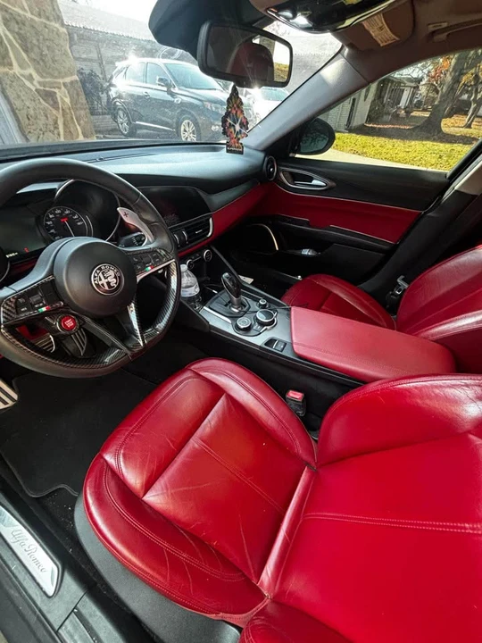 2017 Alfa Romeo Giulia - Image 3 of 9
