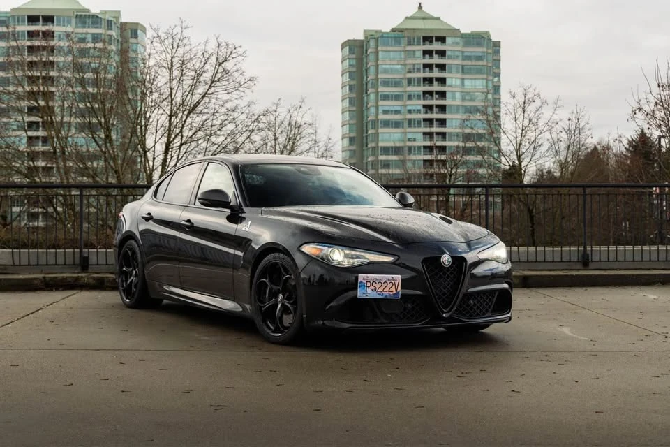 2017 Alfa Romeo Giulia - Image 18 of 20
