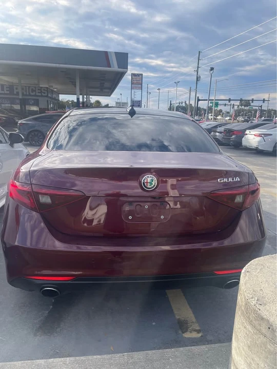 2017 Alfa Romeo Giulia - Image 2 of 4
