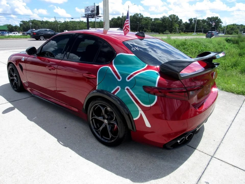 2017 Alfa Romeo Giulia Quadrifoglio - Image 5 of 19