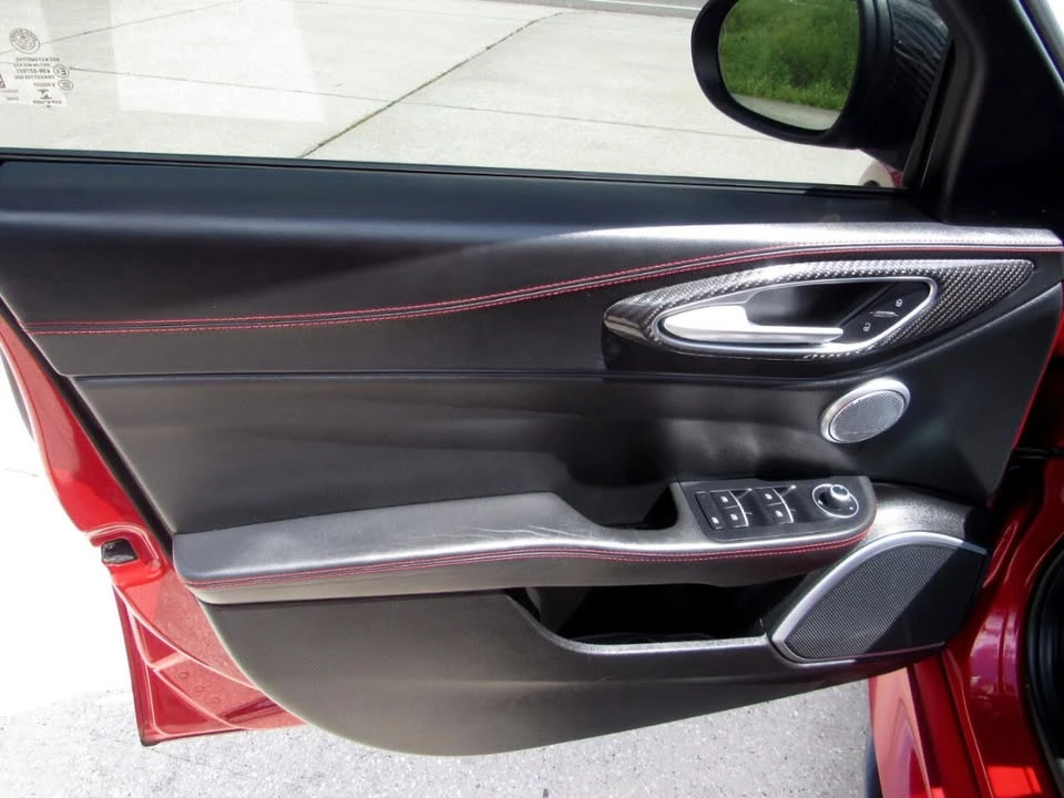 2017 Alfa Romeo Giulia Quadrifoglio - Image 10 of 19