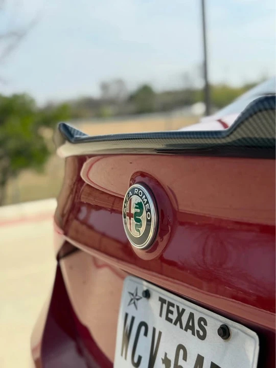 2017 Alfa Romeo Giulia - Image 9 of 19