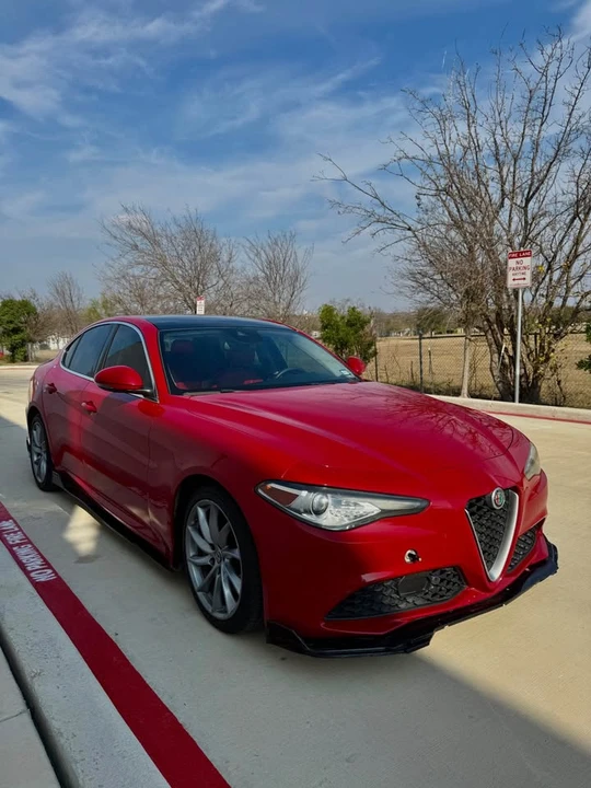 2017 Alfa Romeo Giulia - Image 2 of 19