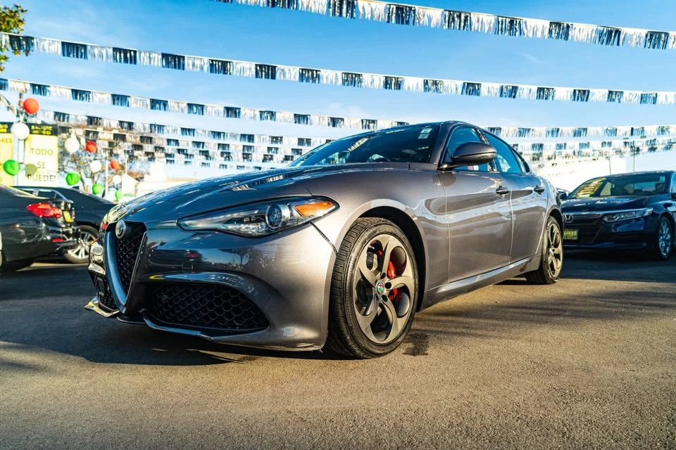 2017 Alfa Romeo Giulia - Image 2 of 14
