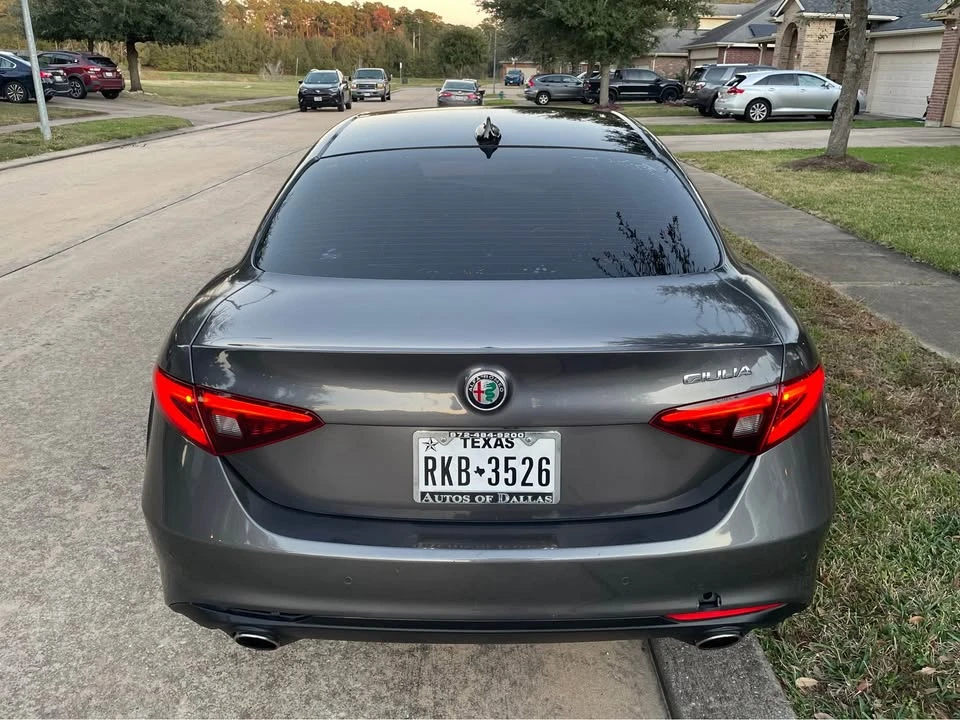 2017 Alfa Romeo Giulia - Image 3 of 8