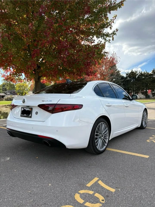 2017 Alfa Romeo Giulia - Image 3 of 14