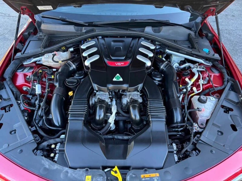 2017 Alfa Romeo Giulia - Image 18 of 20