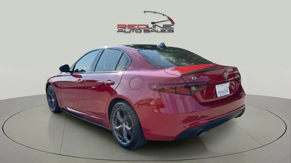 2017 Alfa Romeo Giulia - Image 7 of 13