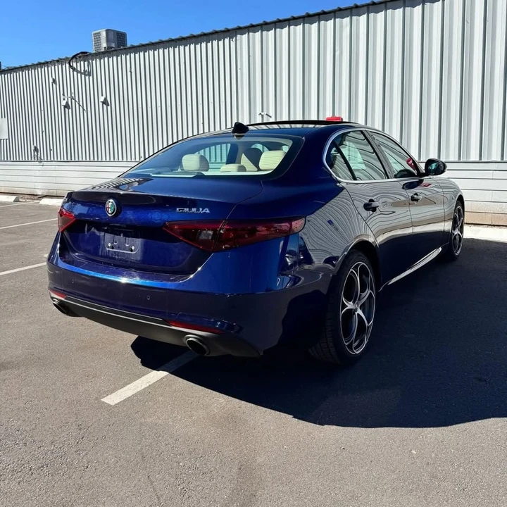 2017 Alfa Romeo Giulia - Image 4 of 14