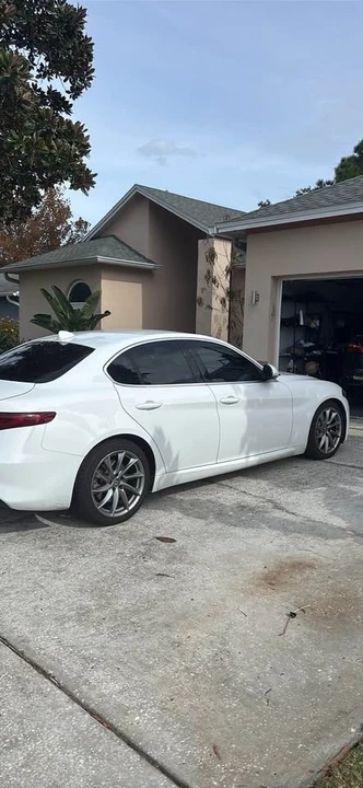 2017 Alfa Romeo Giulia - Image 2 of 8